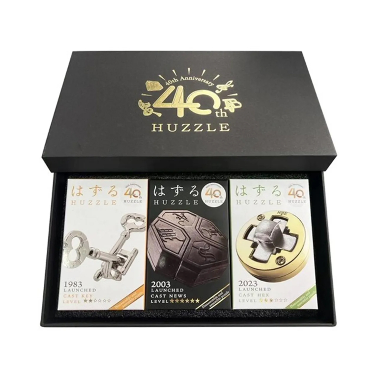                             Huzzle Cast - 40th Anniversary Box Set (limitovaná edice)                        